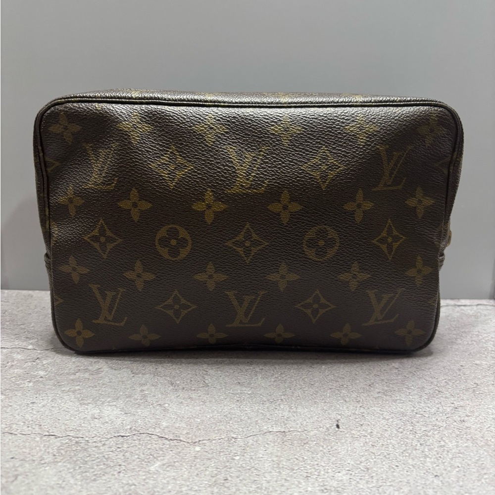 Louis Vuitton Monogram VINTAGE Trousse 23 - Picture 2 of 15